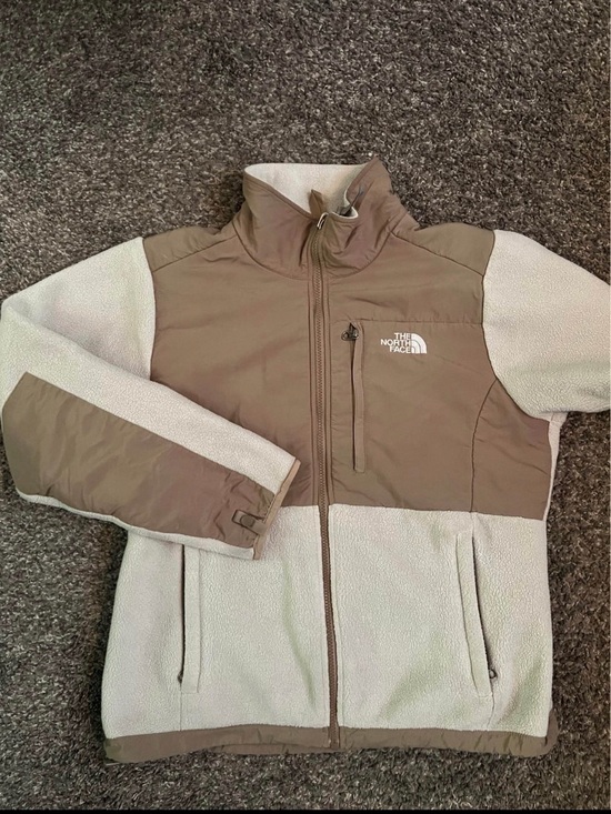 The North Face Jackets & Blazers - The North Face Two-Tone Sherpa Jacket - Taupe & Cream